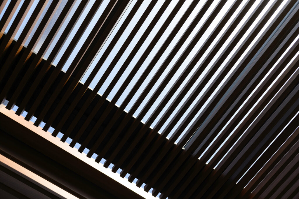 駐車スペースを広く確保したモダン リフォーム外構 イメージ14